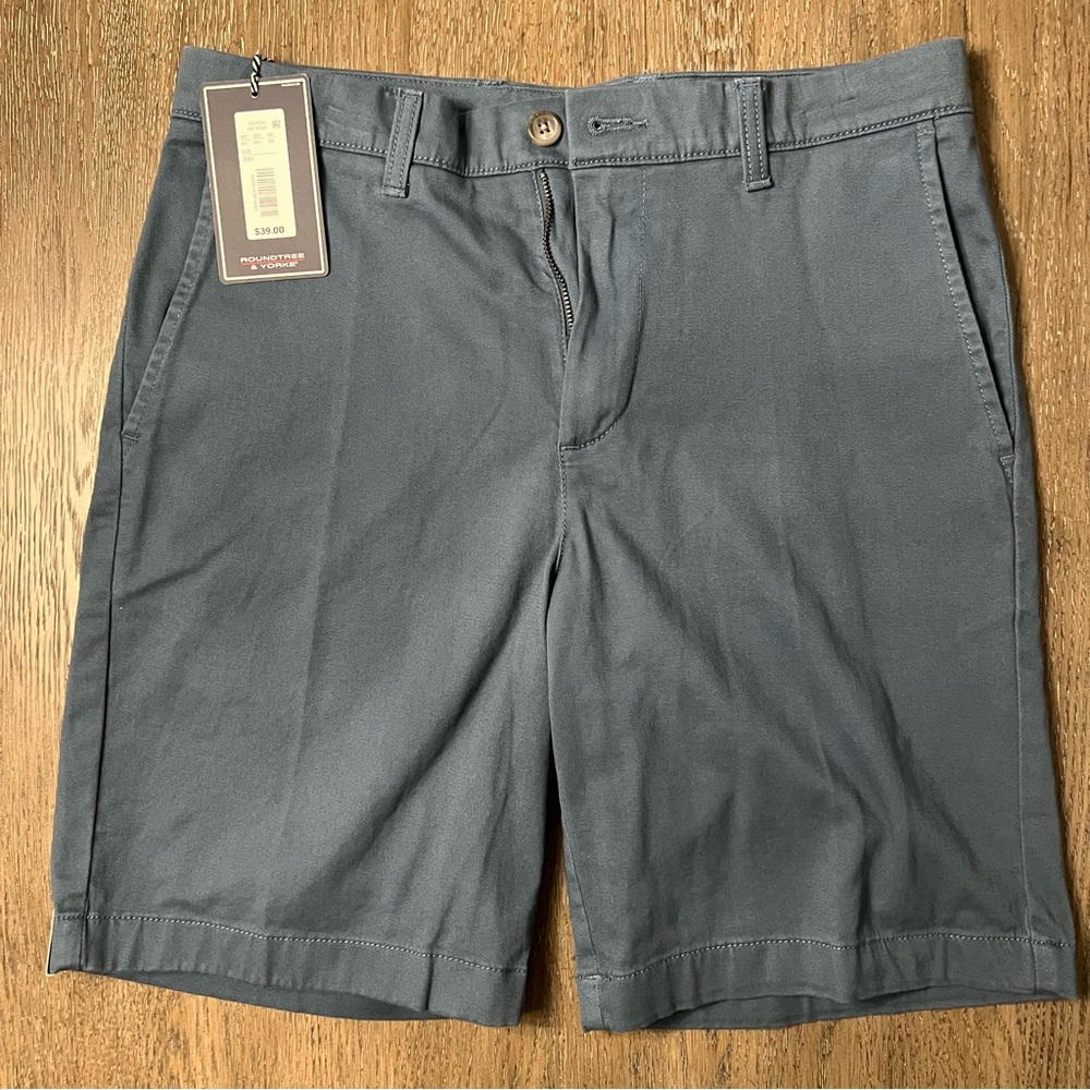 NWT Roundtree & Yorke Vintage Indigo Flat Front Shorts Size 30 and 8” inseam - Picture 7 of 7